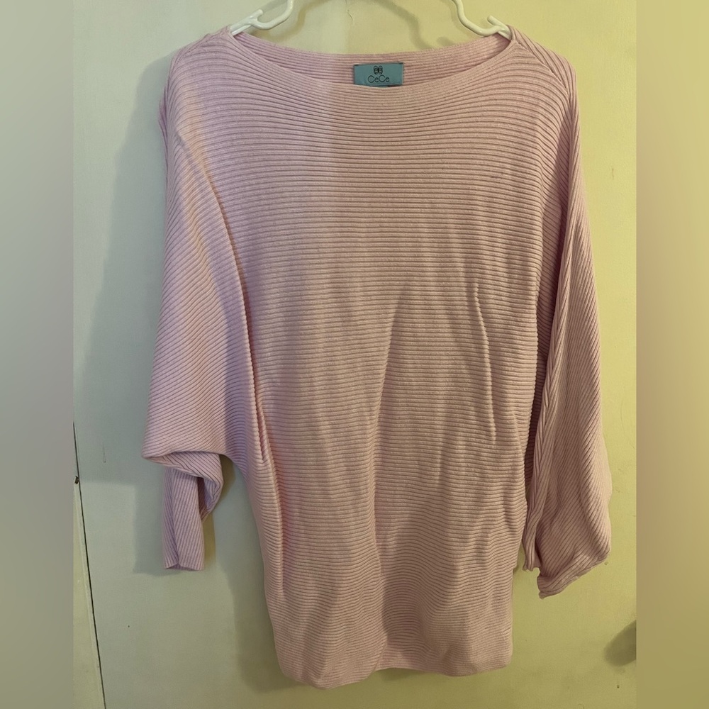 CeCe light pink sweater with wide arms